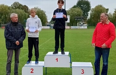 SPORTOWE SUKCESY UCZNI&Oacute;W SP1 NA ZAWODACH LEKKOATLETYCZNYCH 4