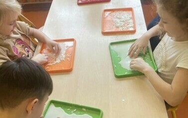 Tydzień zmysł&oacute;w w klasie "0B" 9