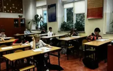ALE M&Oacute;ZG 9