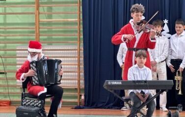  Świąteczne spotkanie społeczności szkolnej 30