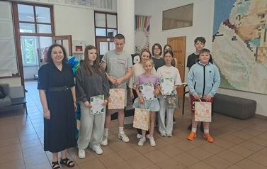 Przedmiot użytkowy z surowc&oacute;w wt&oacute;rnych 2