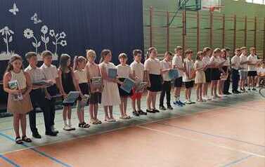Uroczyste zakończenie klas 0-7 16