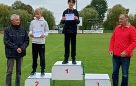 SPORTOWE SUKCESY UCZNI&Oacute;W SP1 NA ZAWODACH LEKKOATLETYCZNYCH 11