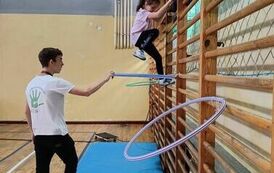 Halowe Wyzwanie Biegowe na Dzień Pluszowego Misia