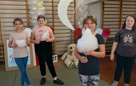 Halowe Wyzwanie Biegowe na Dzień Pluszowego Misia