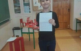 "Magiczne drzewo. Czerwone krzesło" Andrzej Maleszka 10