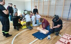 Galeria aktualności WARSZTATY Z UDZIELANIA PIERWSZEJ POMOCY PRZEDMEDYCZNEJ 214 7