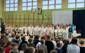 Wizyta Scholi w SP1 19