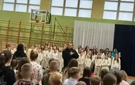 Wizyta Scholi w SP1 30