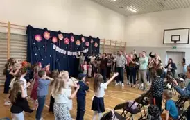 Dzień mamy i taty w 1b 5