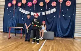 Dzień mamy i taty w 1b 8