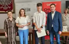 Sukcesy polonistyczne klasy 8a w konkursach powiatowych 2