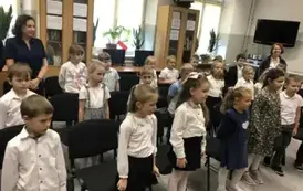 Pasowanie na czytelnika - klasa 1a 1