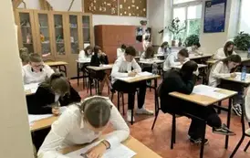 Pr&oacute;bny egzamin &oacute;smoklasist&oacute;w 2