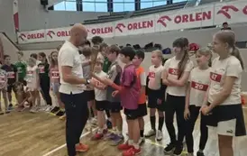 Uczniowie klas 4&ndash;6 w projekcie edukacyjno-sportowym Hooop Sport 10