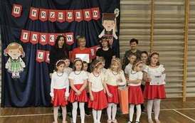 Przegląd tańc&oacute;w ludowych 8