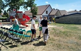 Wolontariat uczni&oacute;w z 7b 15