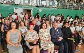 Uroczyste zakończenie klas 0-7 30