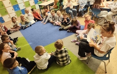 Dzień głośnego czytania w 3b i oddziale przedszkolnym 5