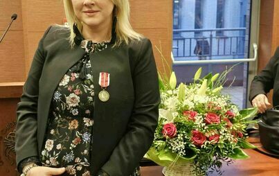 Zdjęcie do Medal Komisji Edukacji Narodowej