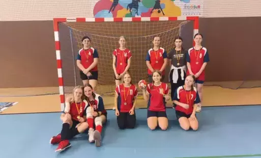 Zdjęcie do Mistrzostwo powiatu w piłce ręcznej dziewcząt