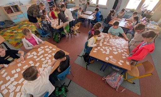 Zdjęcie do Matematyka przez zabawę w klasie 3b