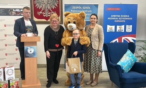 Zdjęcie do II Powiatowy Konkurs Plastyczny &bdquo;Namaluj Vincenta&rdquo;